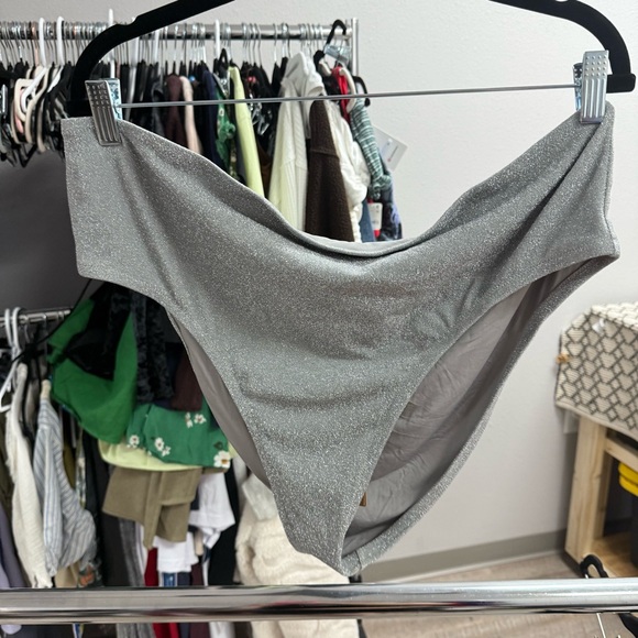 SKIMS Silver High-Waisted Bikini Bottom - Picture 1 of 3